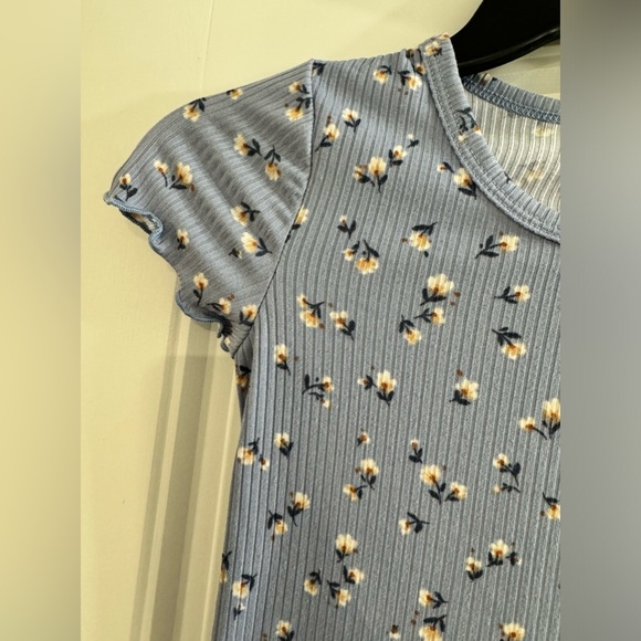 Wild Daisy Floral Shirt                            Kids Size - 8 - Picture 5 of 6